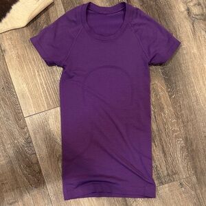 Swiftly tech short sleeve shirt hip length